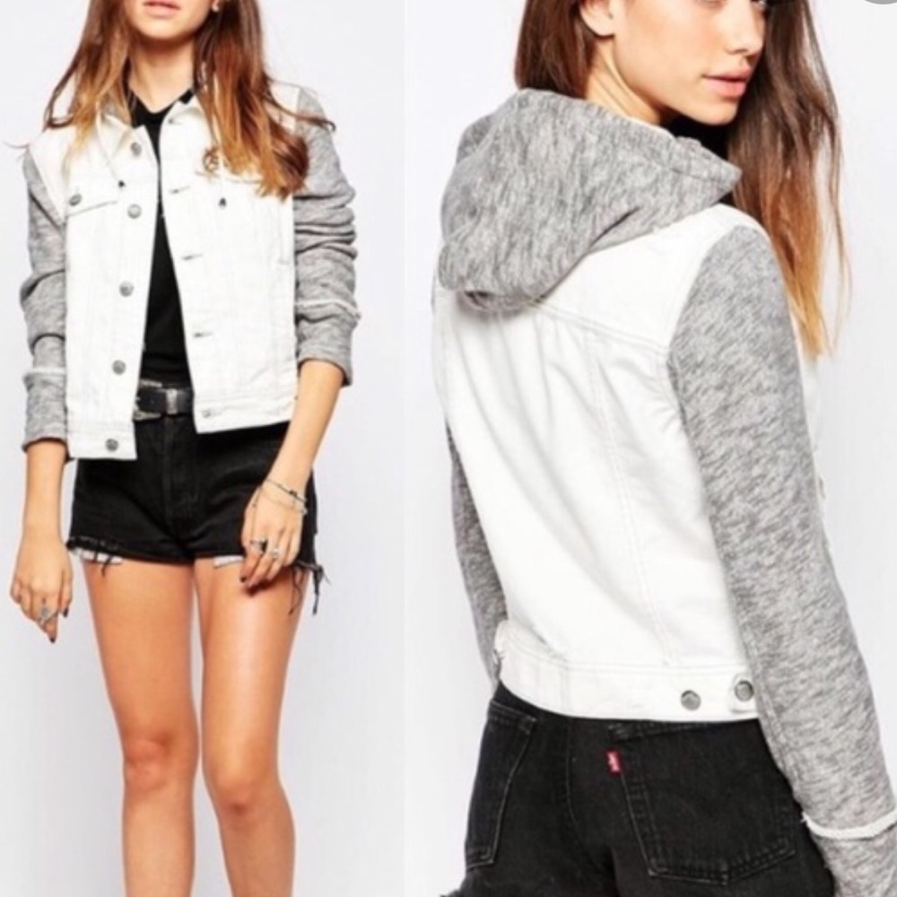 Free People Distressed White Cotton Denim Jacket Size XS